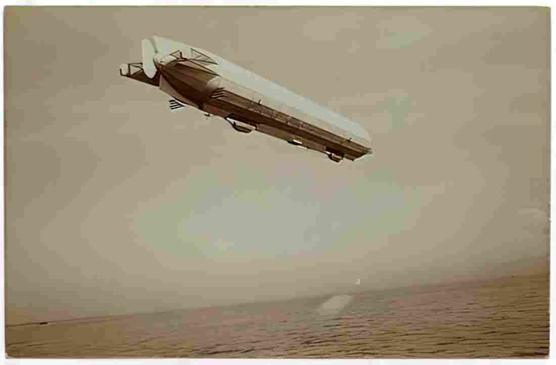 Zeppelin Airship 938 A4 Photo Print