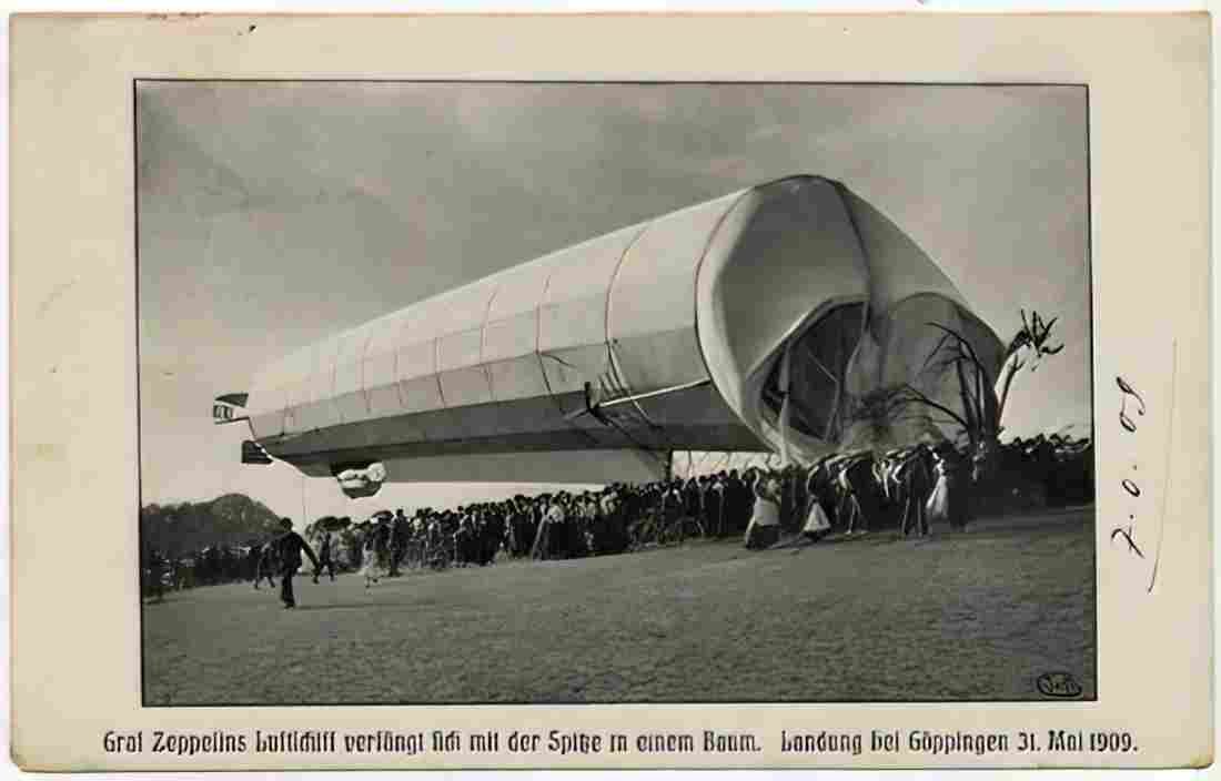 Zeppelin Airship 940 A4 Photo Print