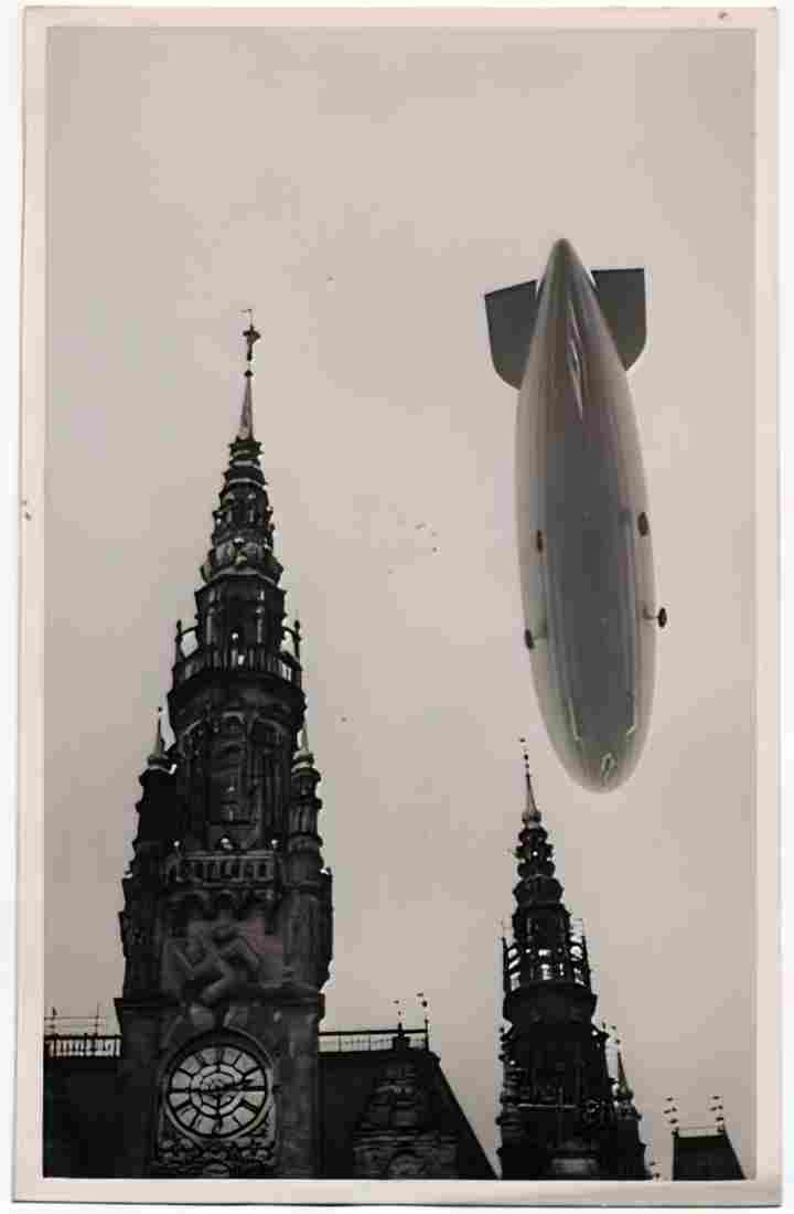 Zeppelin Airship 943 A4 Photo Print