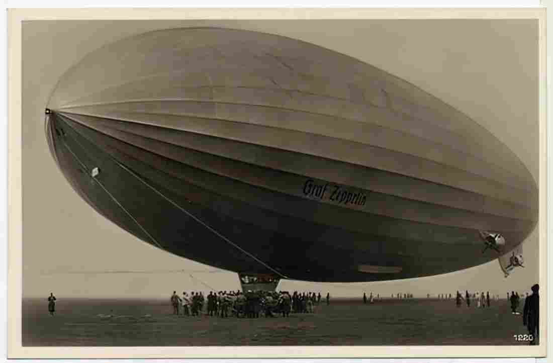 Zeppelin Airship 944 A4 Photo Print