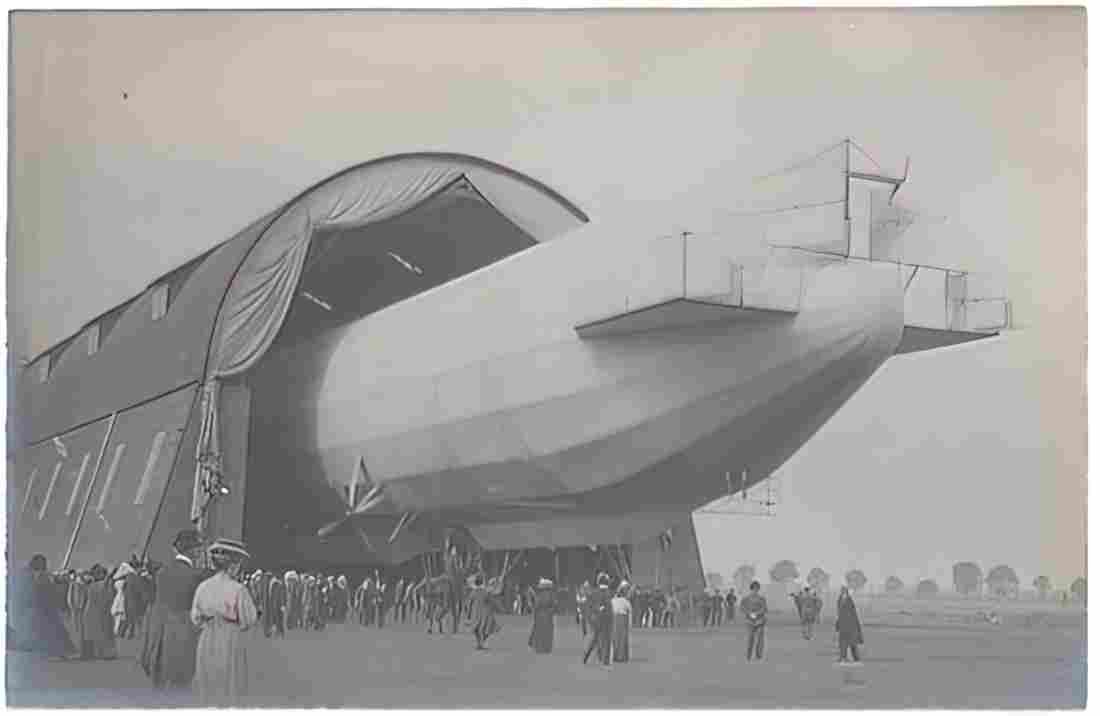 Zeppelin Airship 969 A4 Photo Print