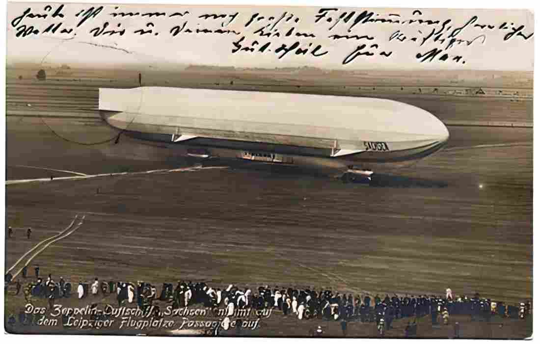 Zeppelin Airship 981 A4 Photo Print