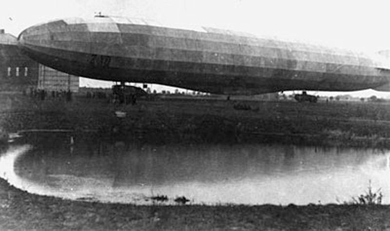 Zeppelin Zxii Lz26 Airship A4 Photo Print