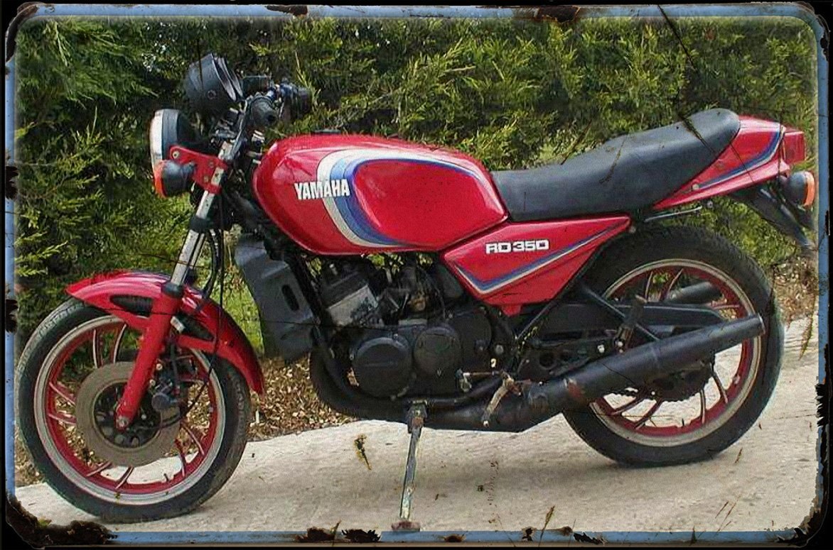 aged 1982 yamaha rd350 lc A4 Photo Print