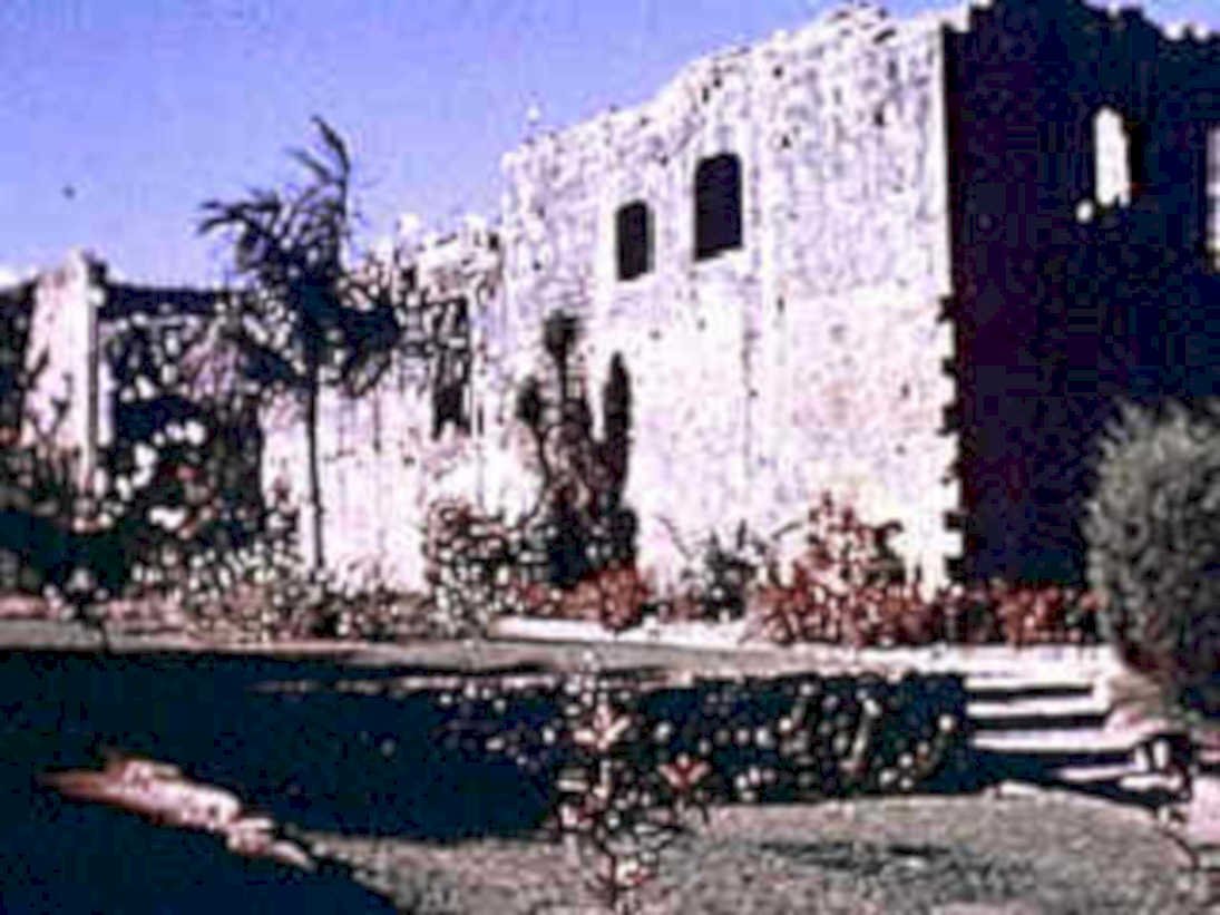 alamo ruins exterior1980s 1990s A4 Photo Print