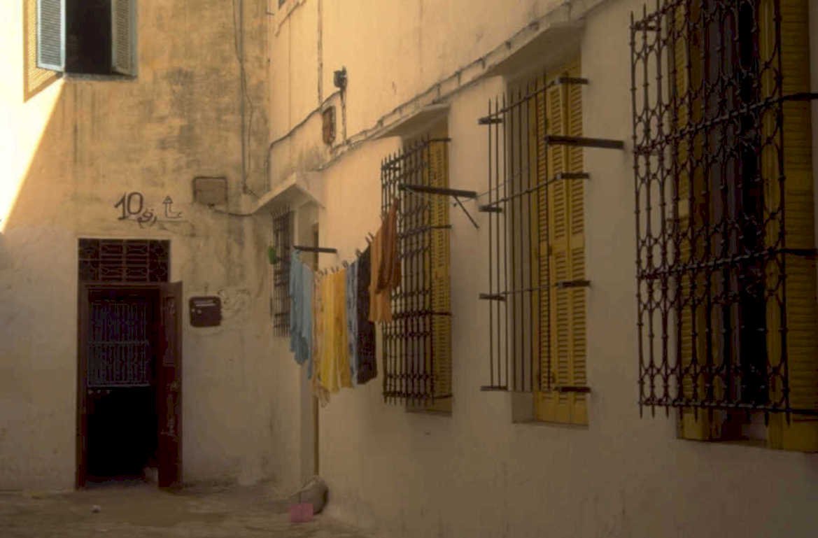algiers alleyway laundry 1980s 1990s A4 Photo Print