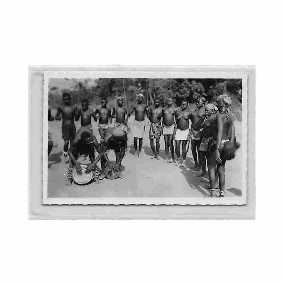 ali dances r pauleau 138 Vintage A4 Photo Print