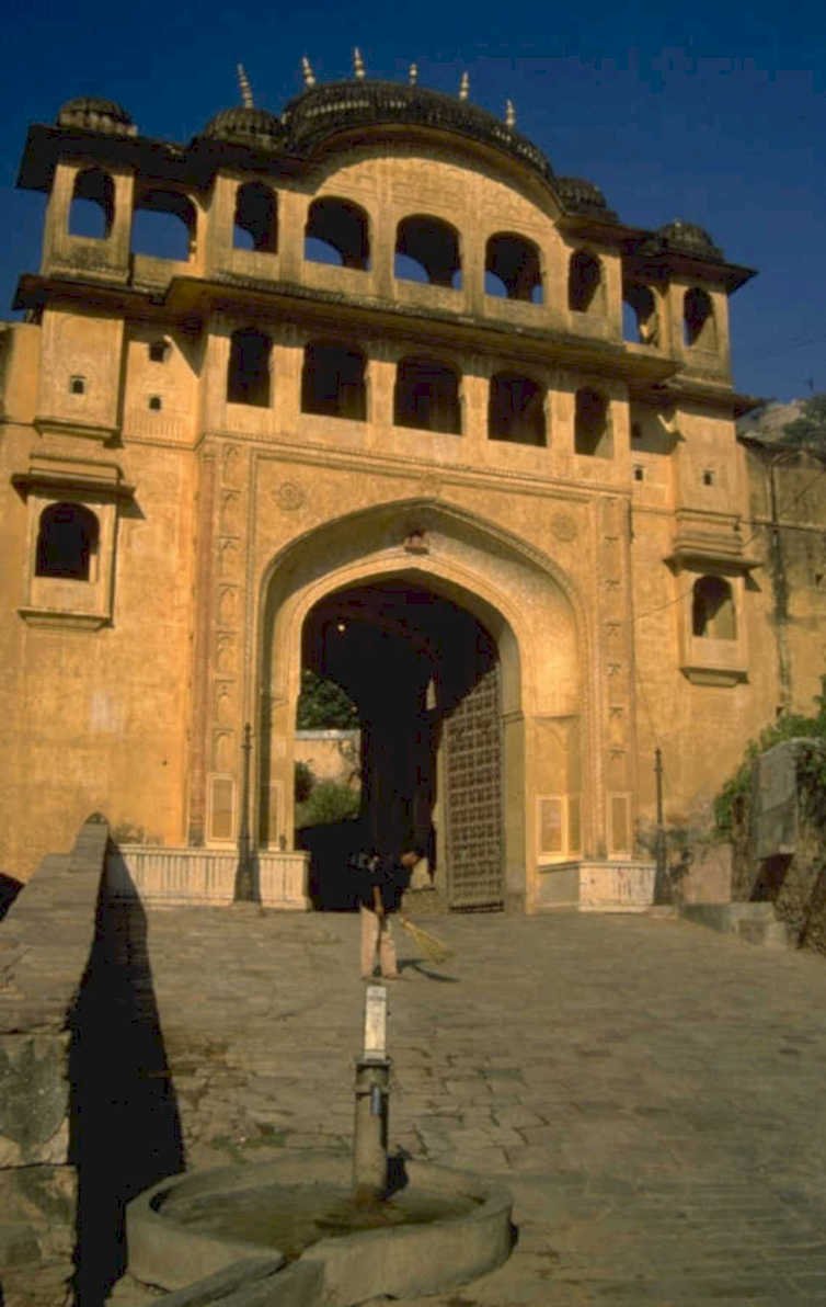 amber fort gate 1 1980s 1990s A4 Photo Print