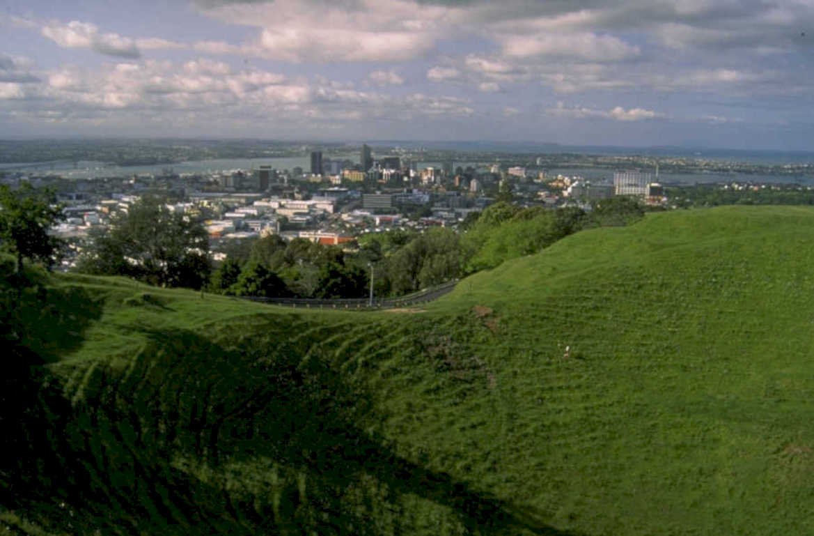 auckland skyline mounteden 1980s 1990s A4 Photo Print