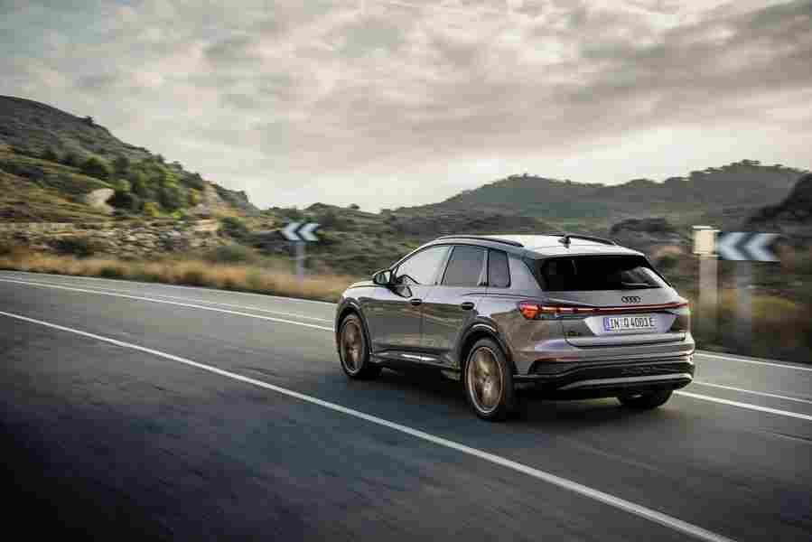 audi e tron 2021 7088 17 Car A4 Photo Print