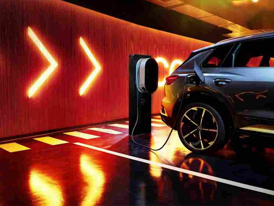 audi e tron 2021 7088 44 Car A4 Photo Print