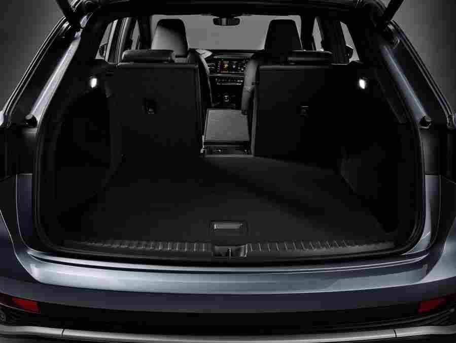 audi e tron 2021 7088 66 Car A4 Photo Print