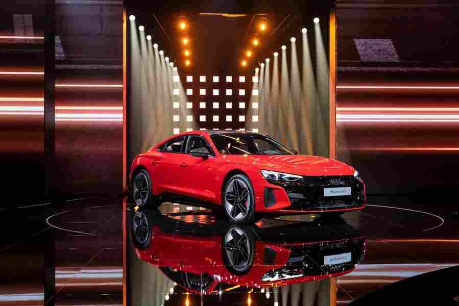 audi e tron gt quattro 2021 7015 39 Car A4 Photo Print