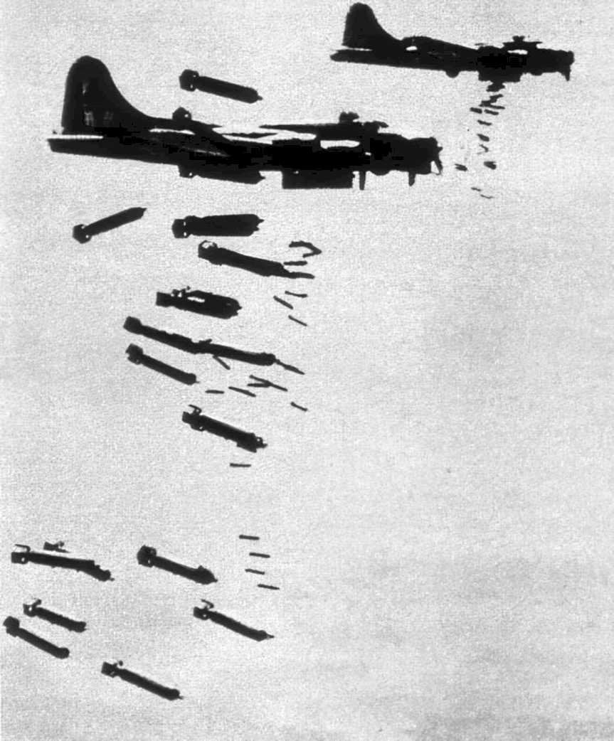 b 17 bombing Vintage world war A4 Photo Print