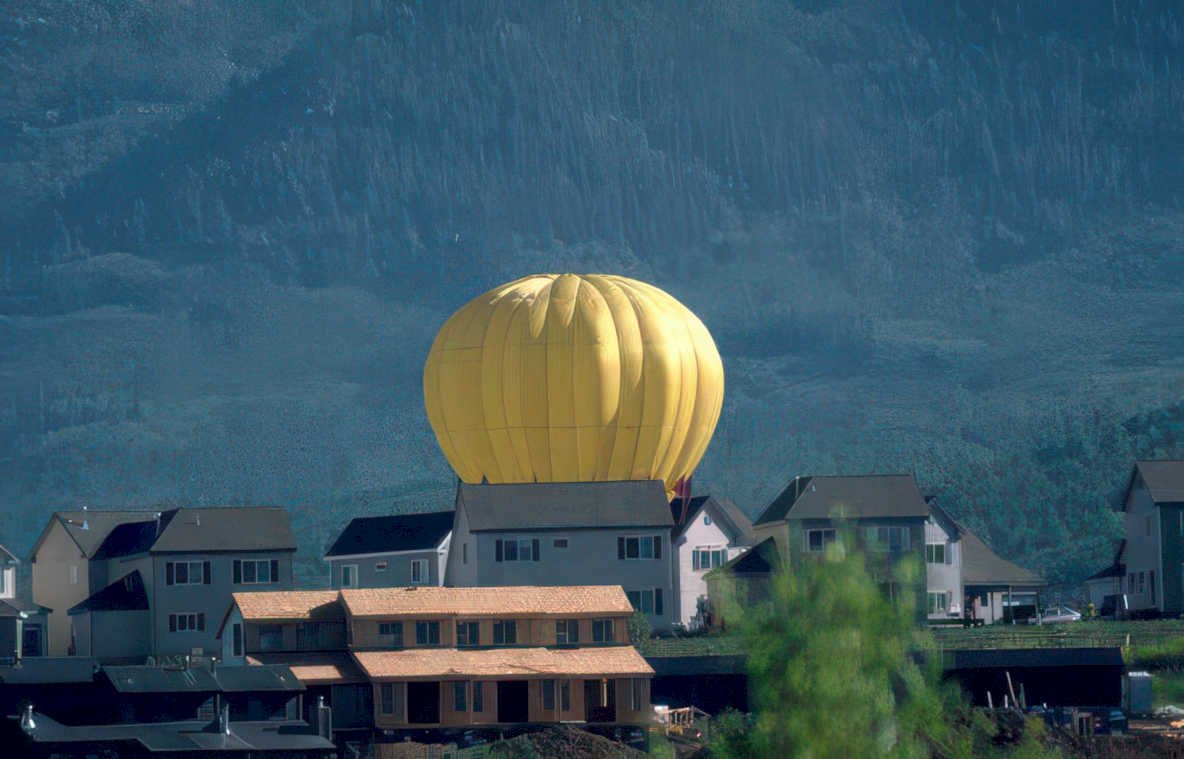 balloon montana suburbs Vintage A4 Photo Print