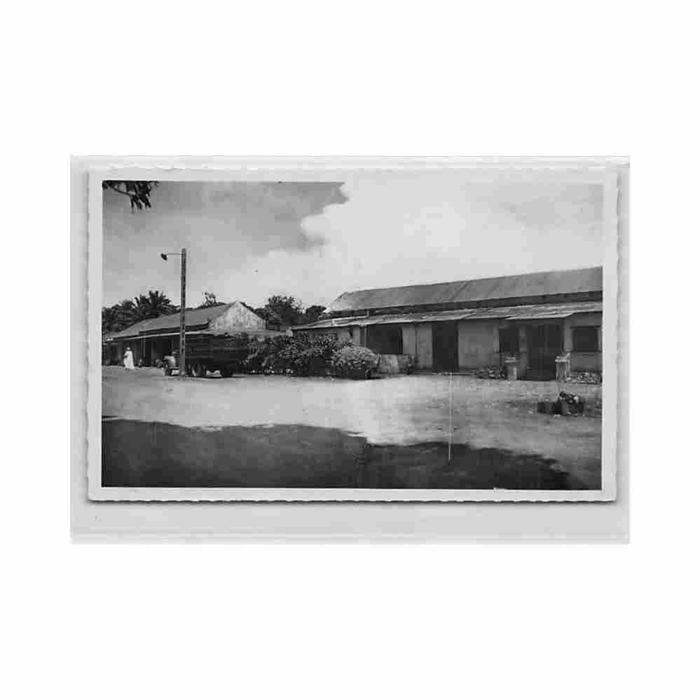 bangui boulevard de gaulle m balard 702 centrafrique bangui boulevard de gaulle Vintage A4 Photo Print