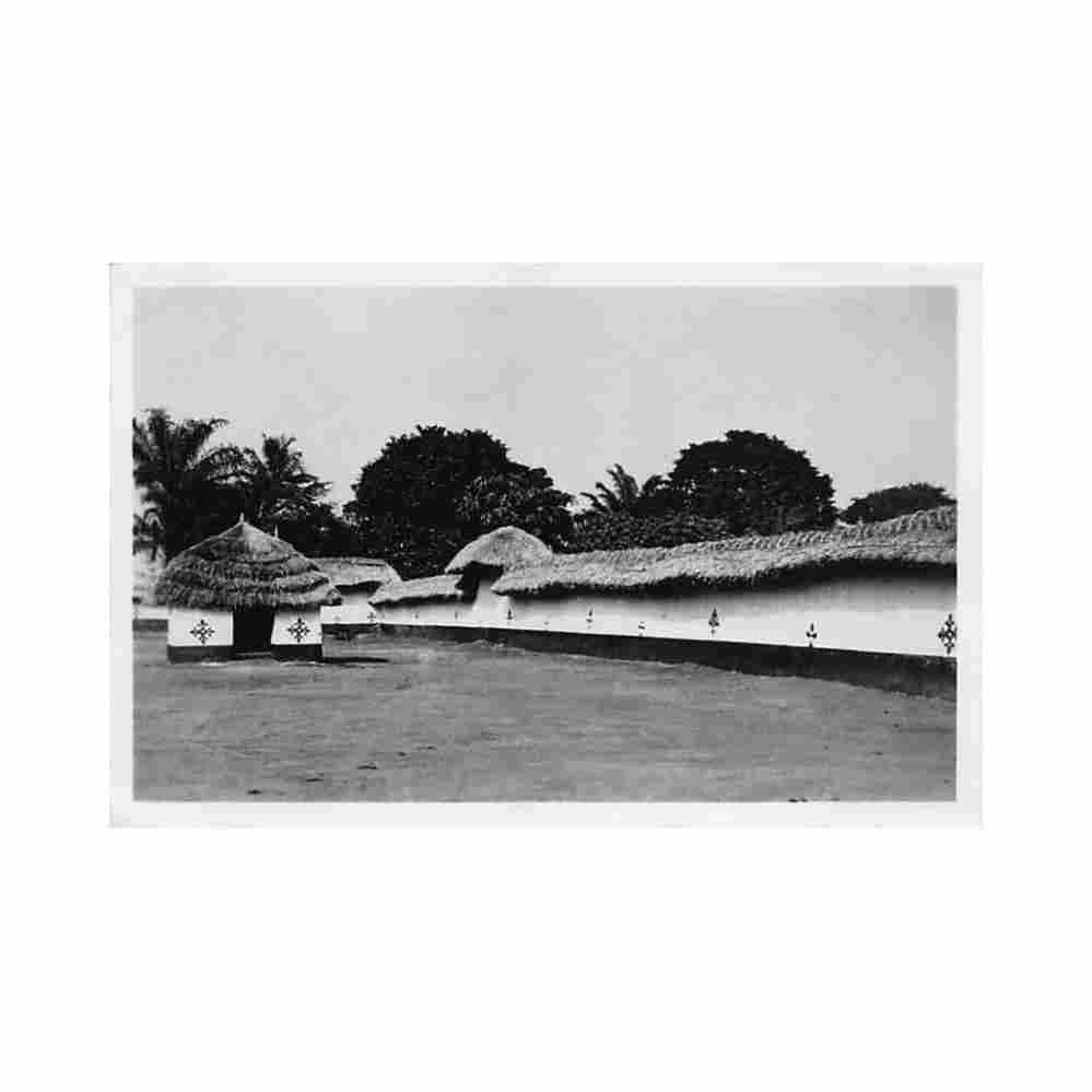 benin temple du gou dans la cour du roi ghezo ed p verger 14 Vintage A4 Photo Print