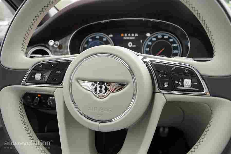 bentley bentayga w12 2016 13 Car A4 Photo Print