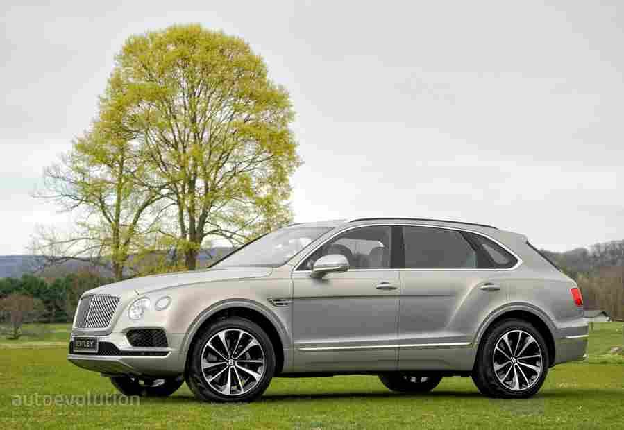 bentley bentayga w12 2016 32 Car A4 Photo Print