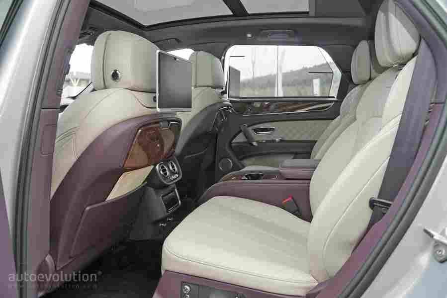 bentley bentayga w12 2016 6 Car A4 Photo Print
