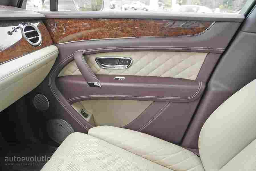 bentley bentayga w12 2016 7 Car A4 Photo Print