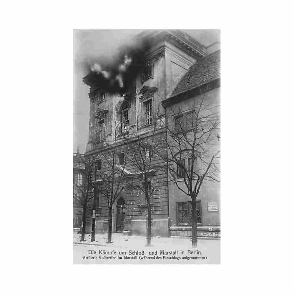 berlin december 1918 artillery direct hit in the marstall Vintage A4 Photo Print