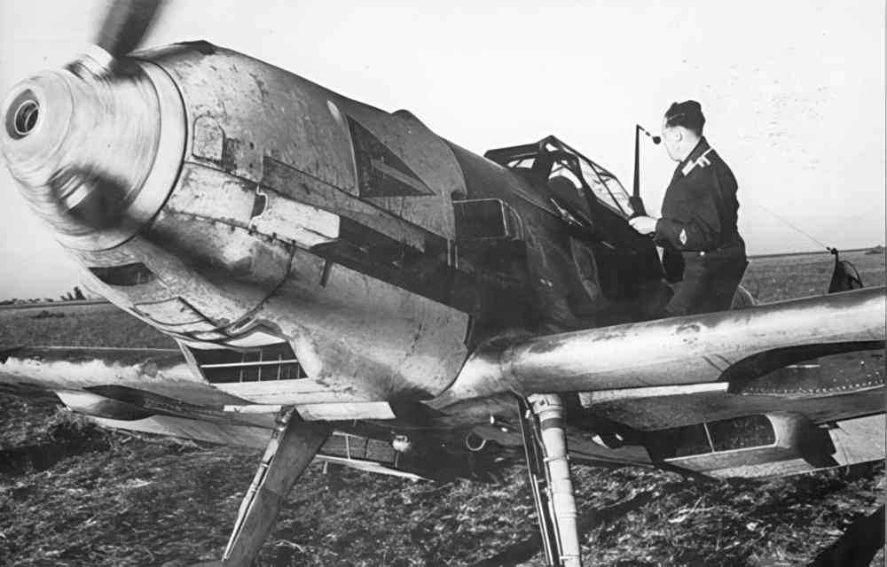 bf 109 messerschmitt 1 Vintage world war A4 Photo Print