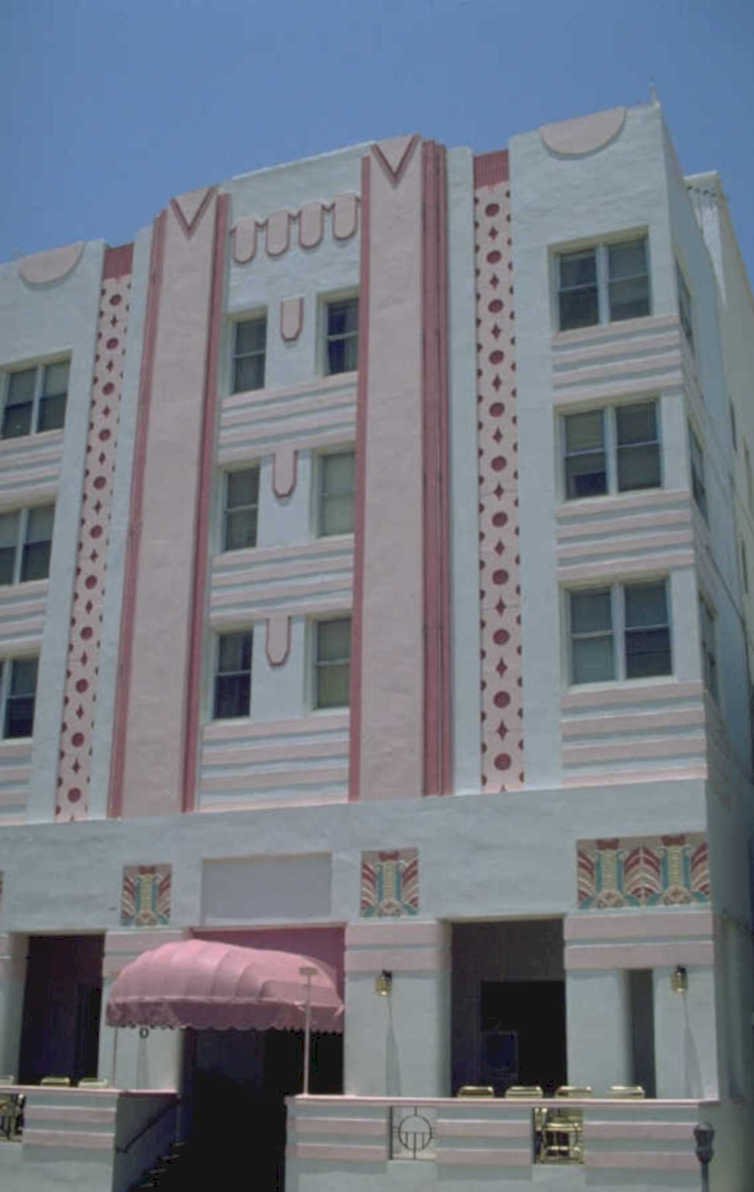 biltmore art deco 1980s 1990s A4 Photo Print