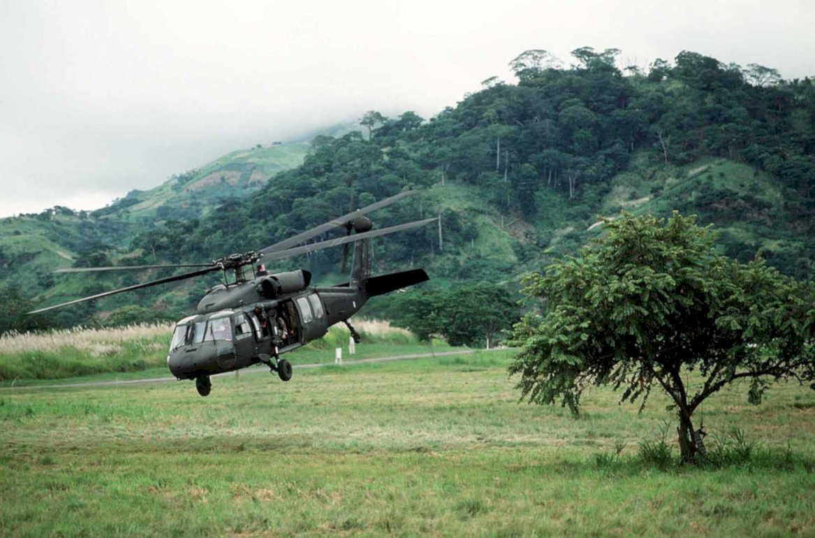 blackhawk helicopter landing1980s 1990s A4 Photo Print