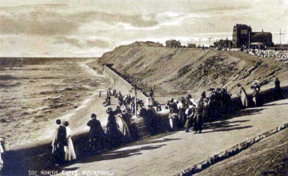 blackpool north pier 1Vintage 1880s 1900s A4 Photo Print