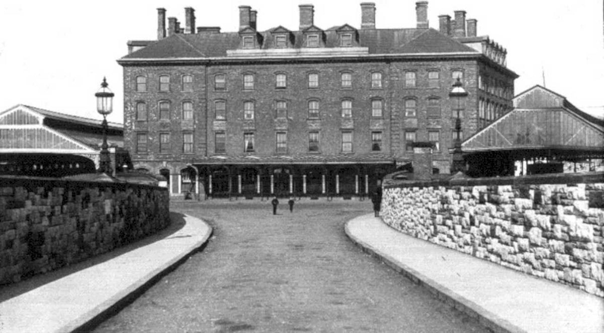brick building streetscapeVintage 1880s 1900s A4 Photo Print