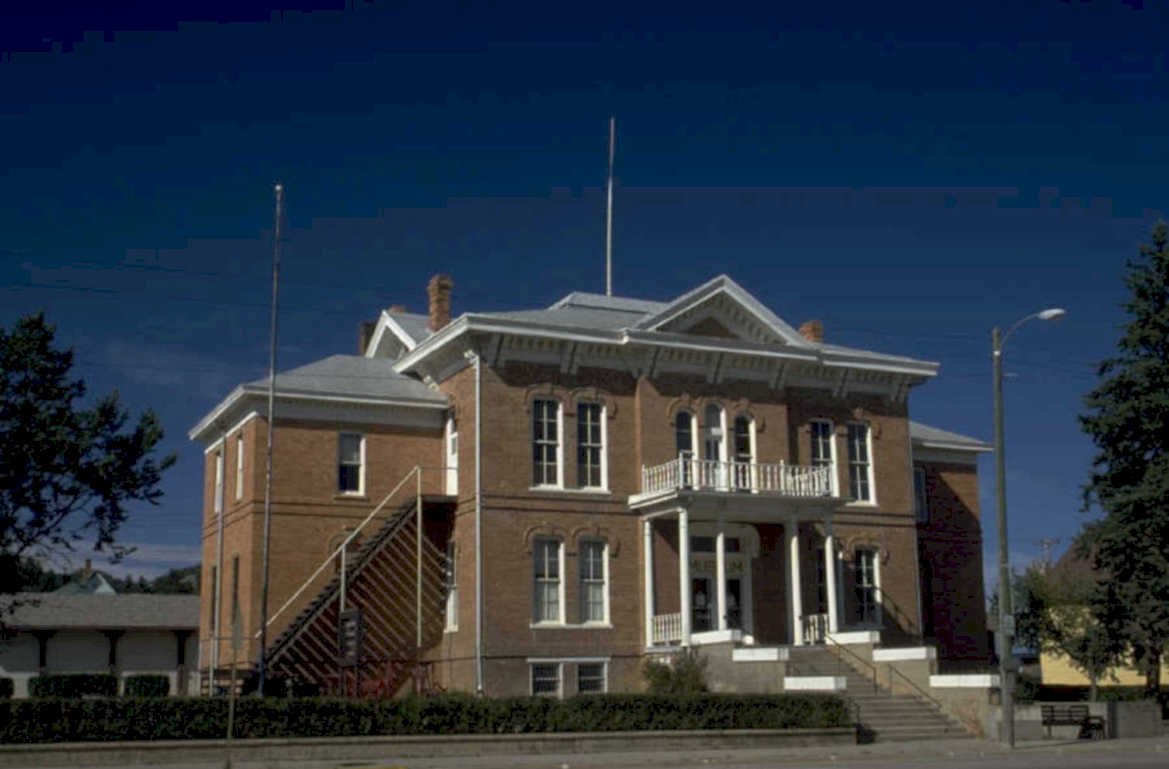 brick victorian courthouse 1980s 1990s A4 Photo Print