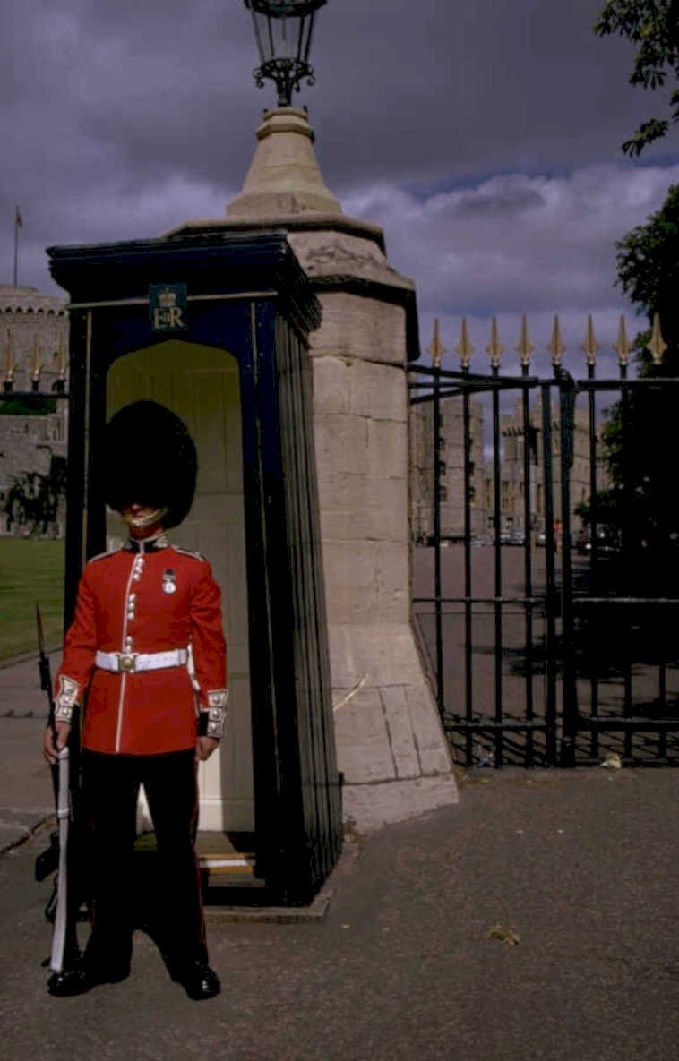 buckingham palace guard 1980s 1990s A4 Photo Print