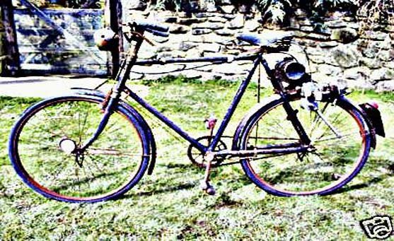 busy bee motorbike A4 Photo Print