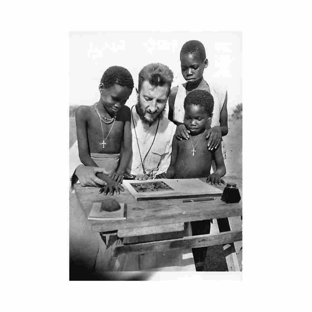 cameroon missionary teaching outdoors r c tissot 7 cameroun Vintage A4 Photo Print