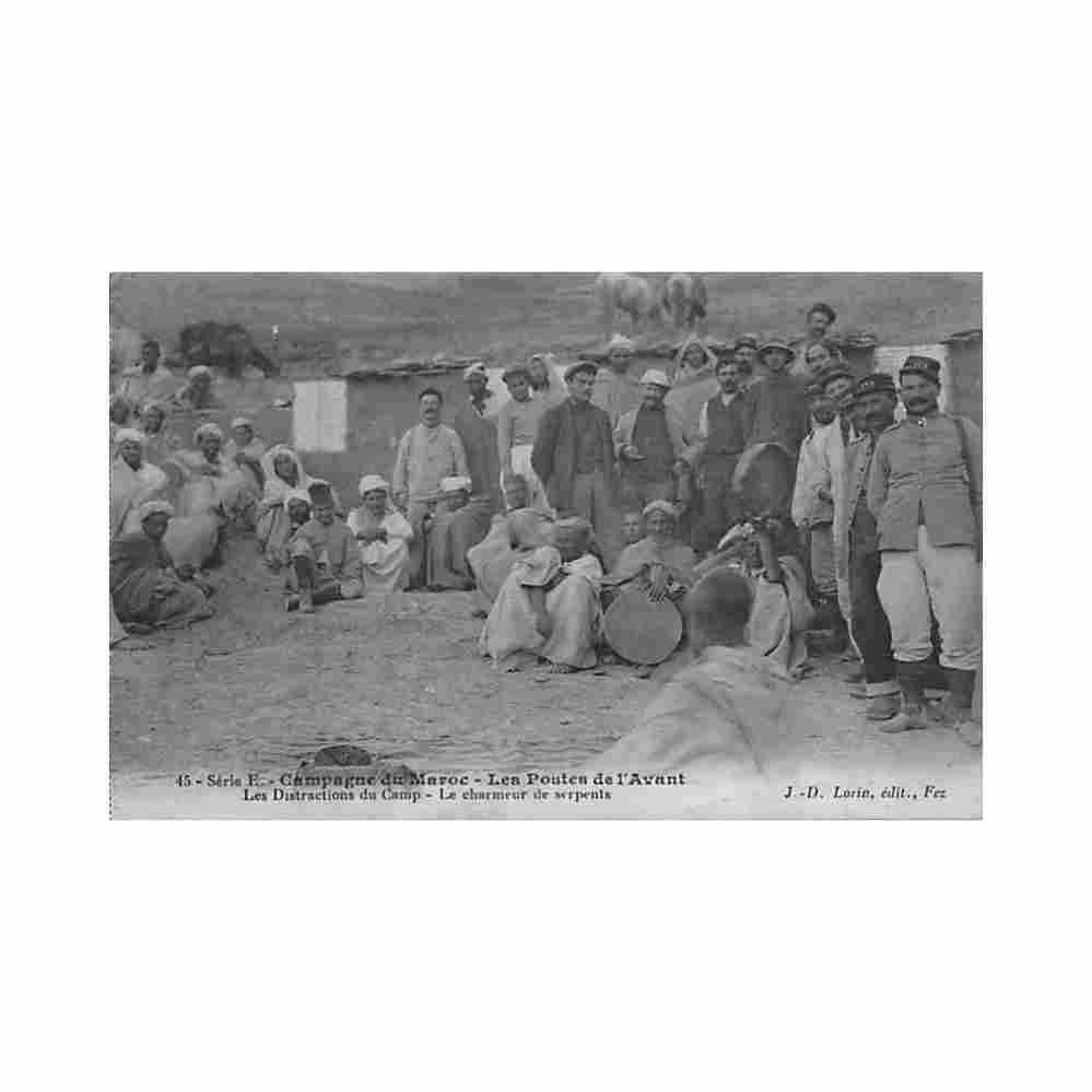 campagne du maroc les postes de l avant les distractions au camp le charmeur de serpents ed j d lorin serie e 45 Vintage A4 Photo Print