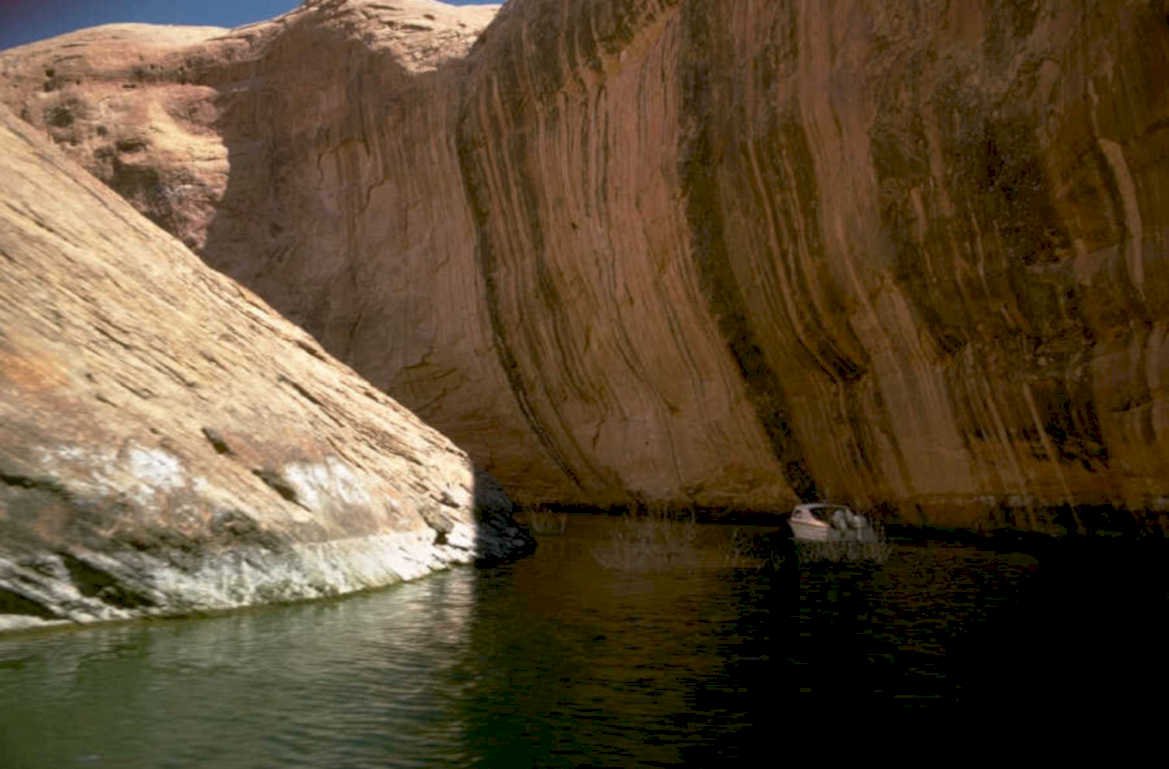 canyon turquoise boat 1980s 1990s A4 Photo Print