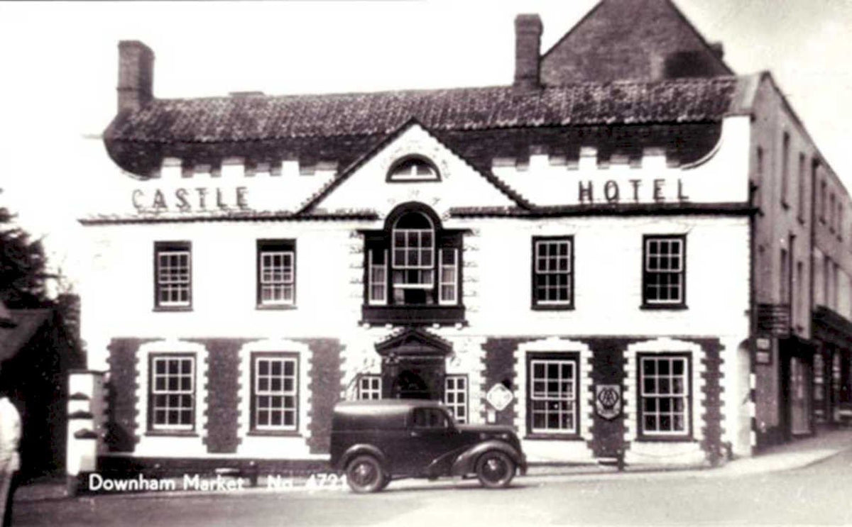 castle hotel downhamVintage 1880s 1900s A4 Photo Print