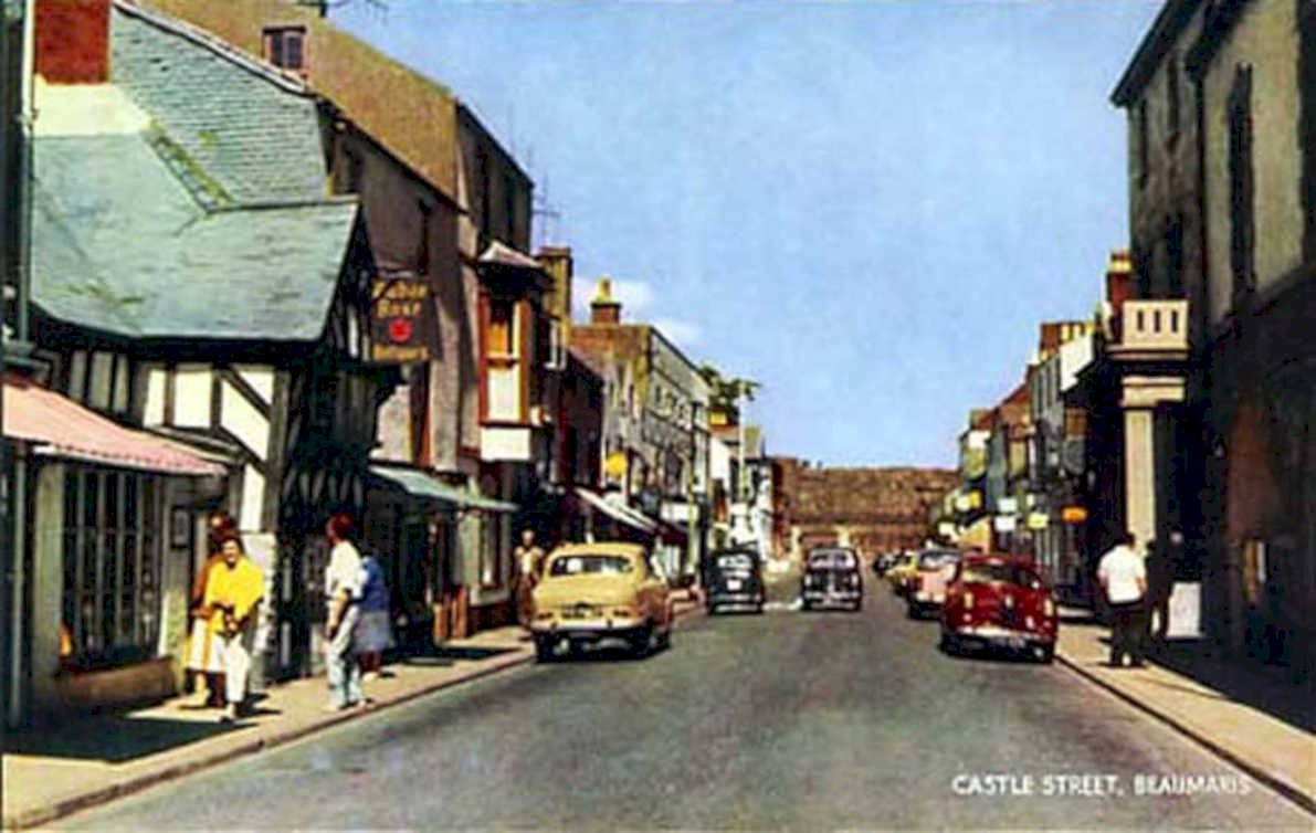castle street beaumaris 1Vintage 1880s 1900s A4 Photo Print