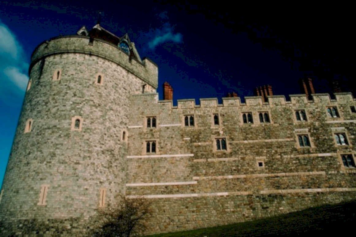 castle tower london1980s 1990s A4 Photo Print