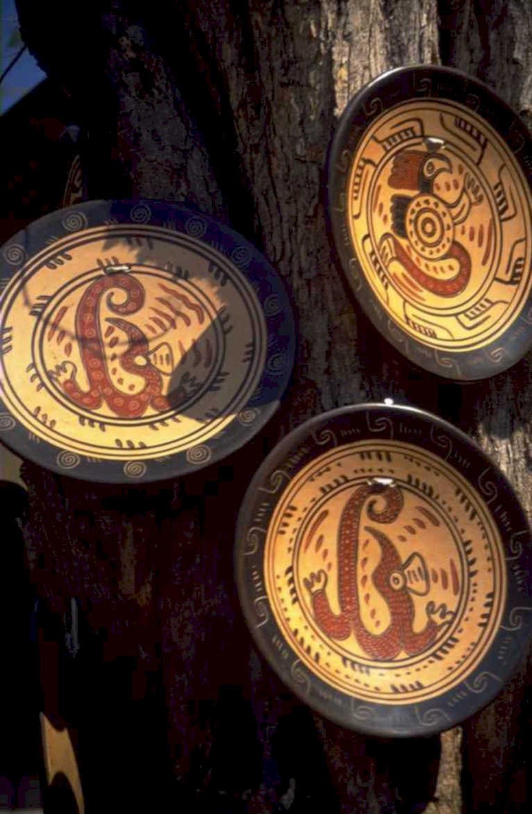 ceramic plates serpent 1980s 1990s A4 Photo Print