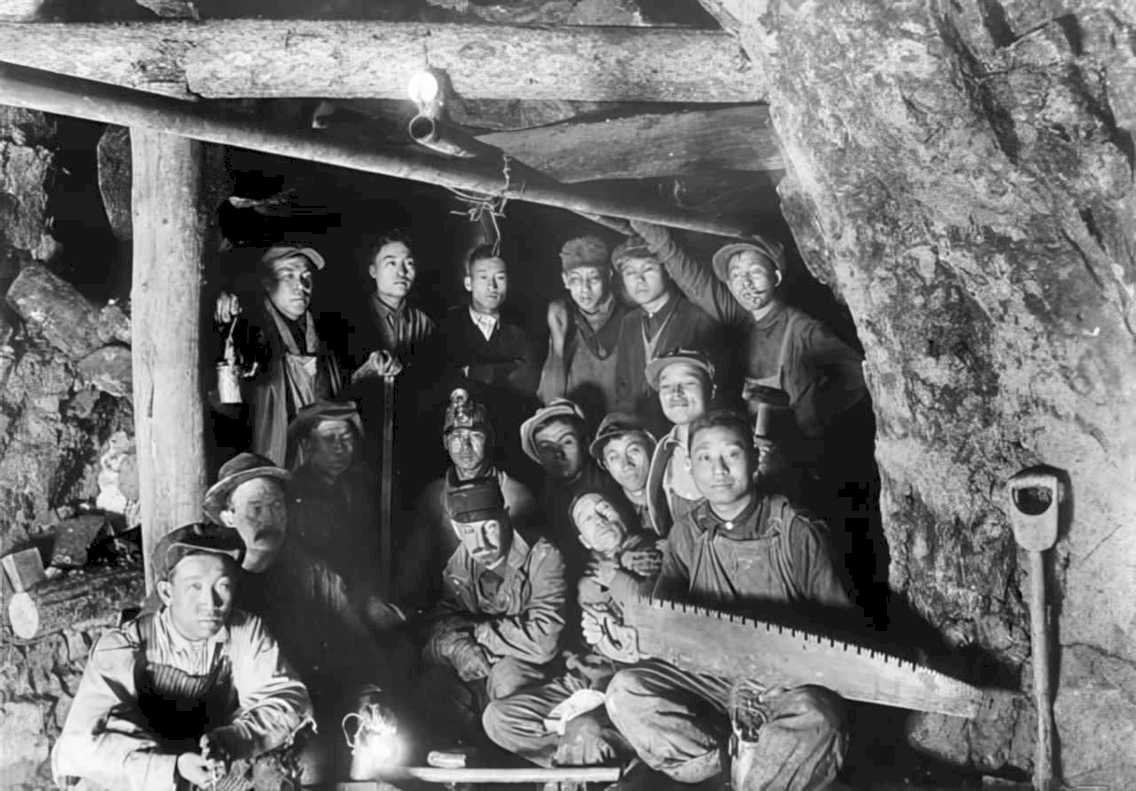 coal miners mine Vintage world war A4 Photo Print