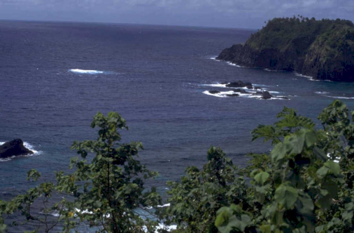 coastal landscape hawaii 1980s 1990s A4 Photo Print