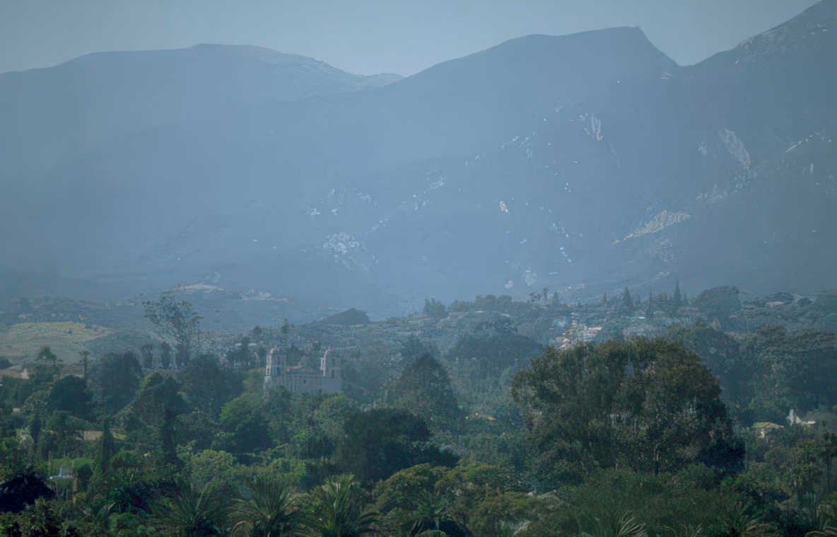 coastal mountains mansion Vintage A4 Photo Print