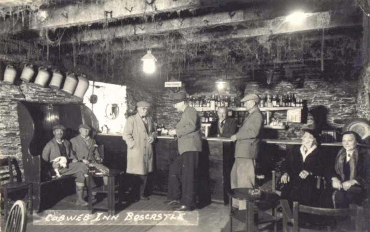 cobweb inn boscastleVintage 1880s 1900s A4 Photo Print