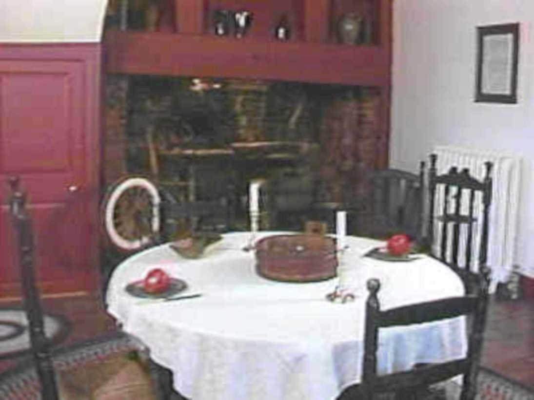colonial dining room 21980s 1990s A4 Photo Print