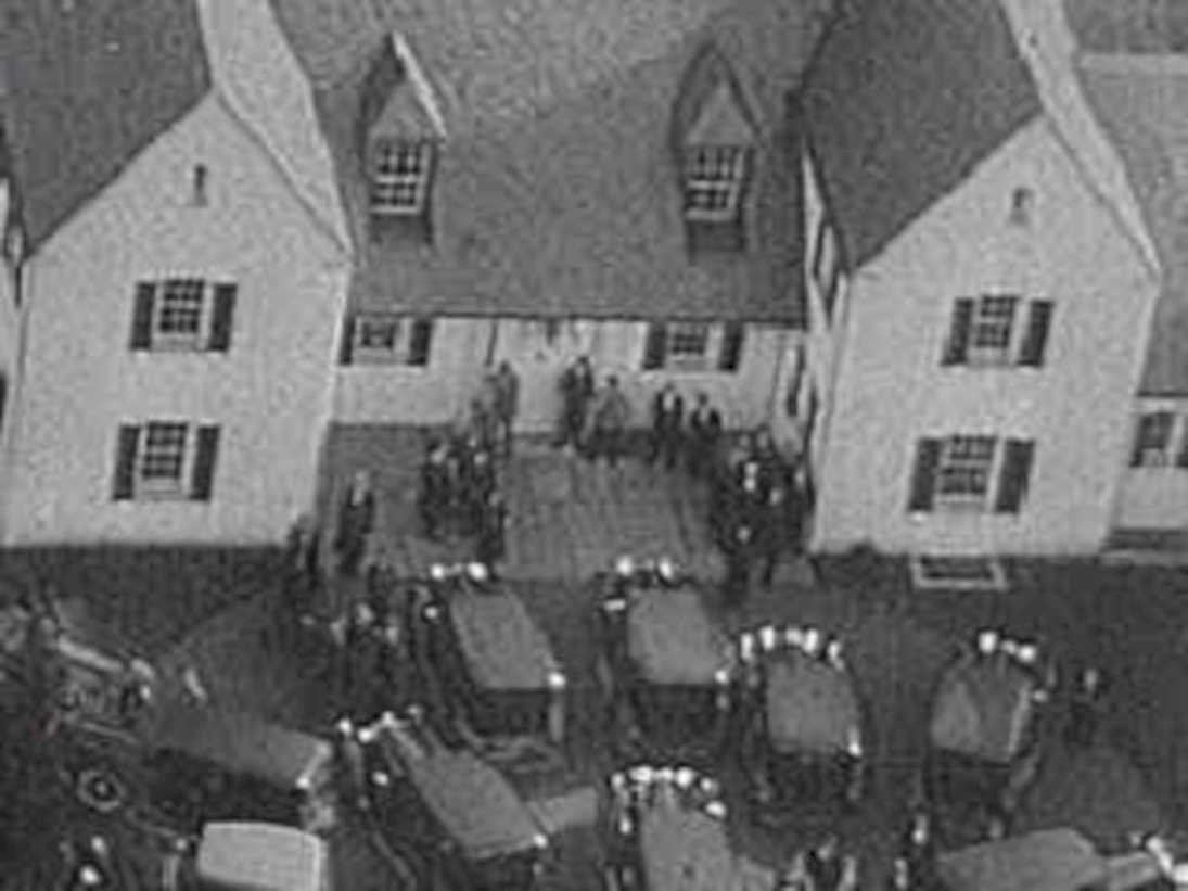 colonial gathering cars1980s 1990s A4 Photo Print