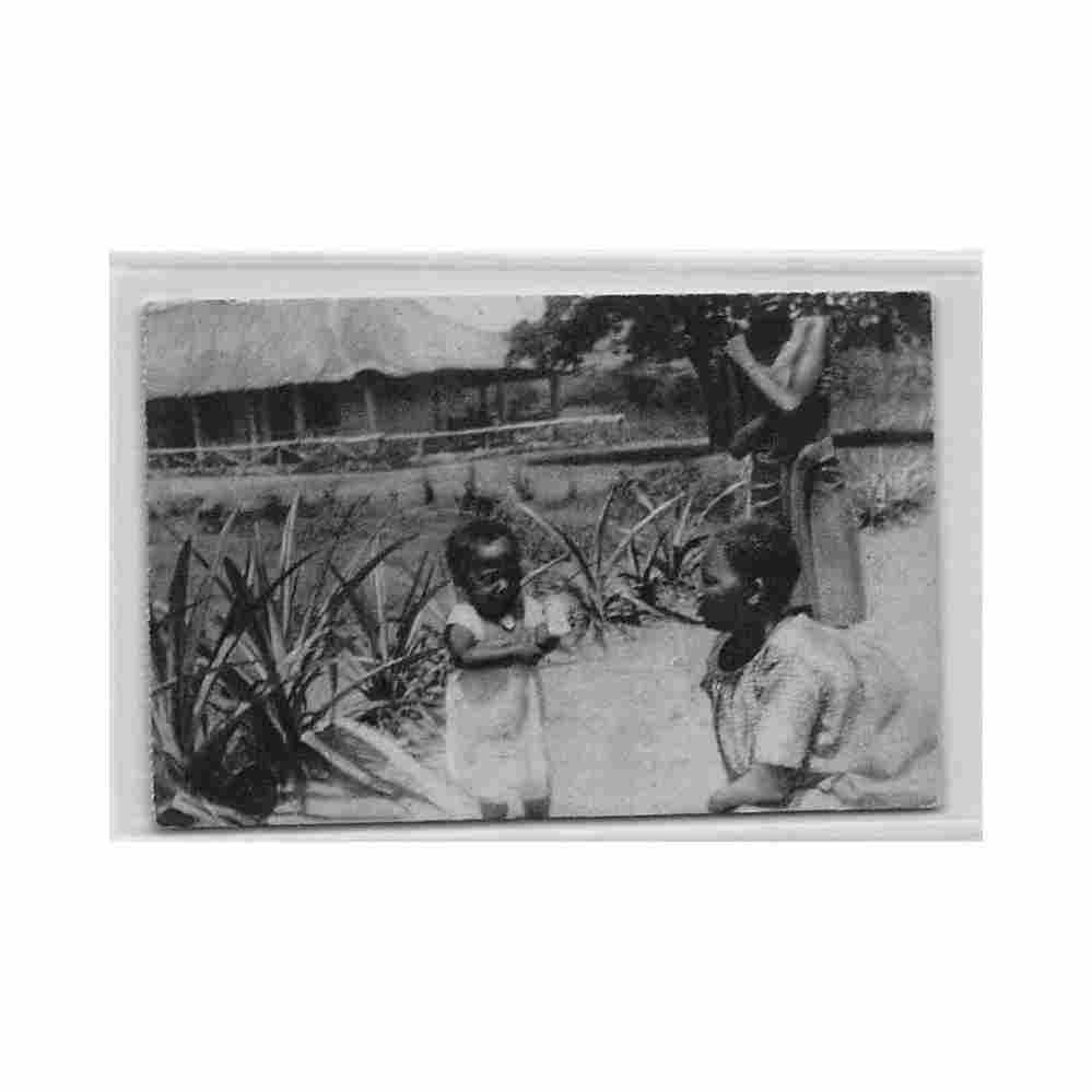 congo kinshasa gingugi sur lukula kwango helene notre plus jeune pensionn Vintage A4 Photo Print