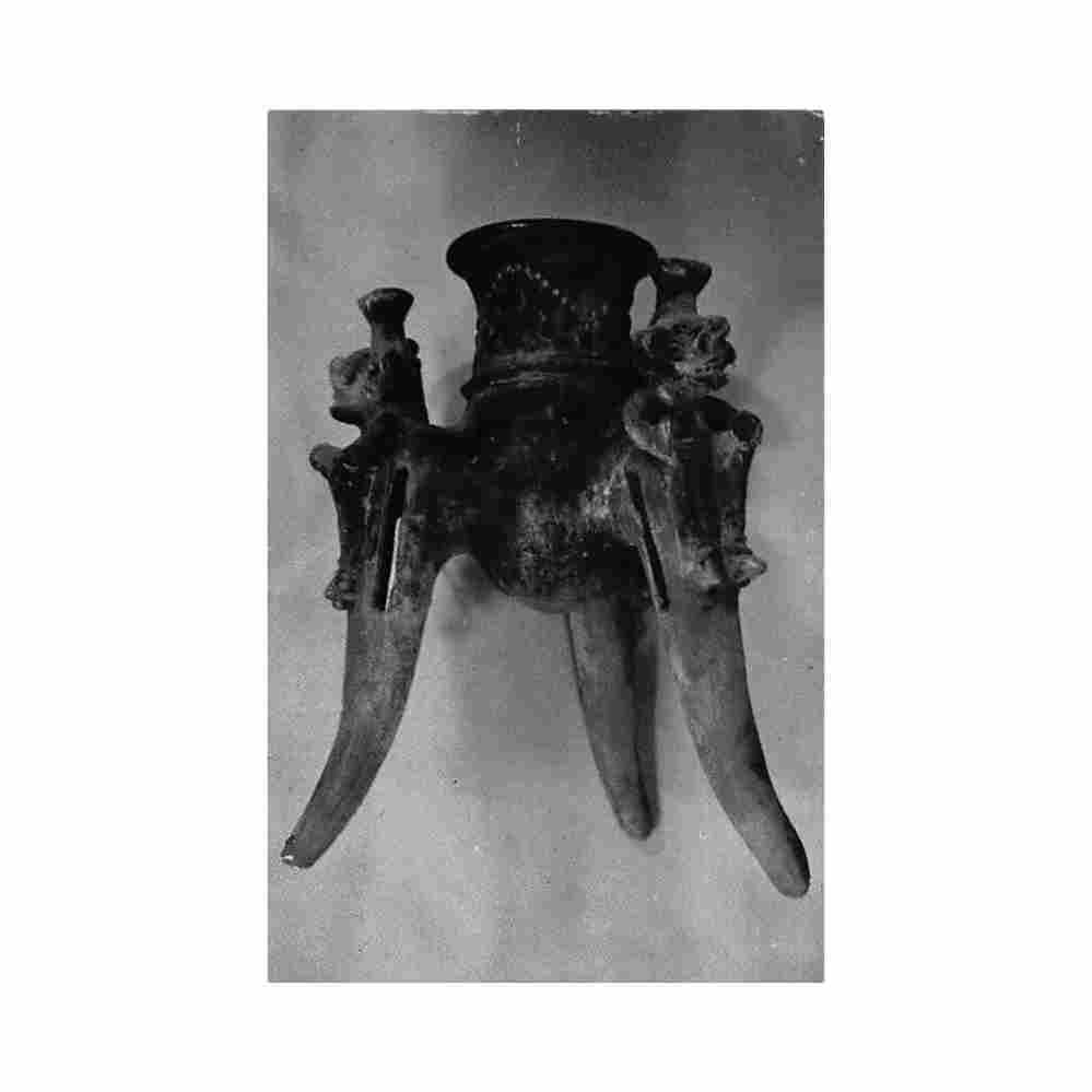 costa rica museo nacional vasija tripode de arcilla ed casa grafica Vintage A4 Photo Print