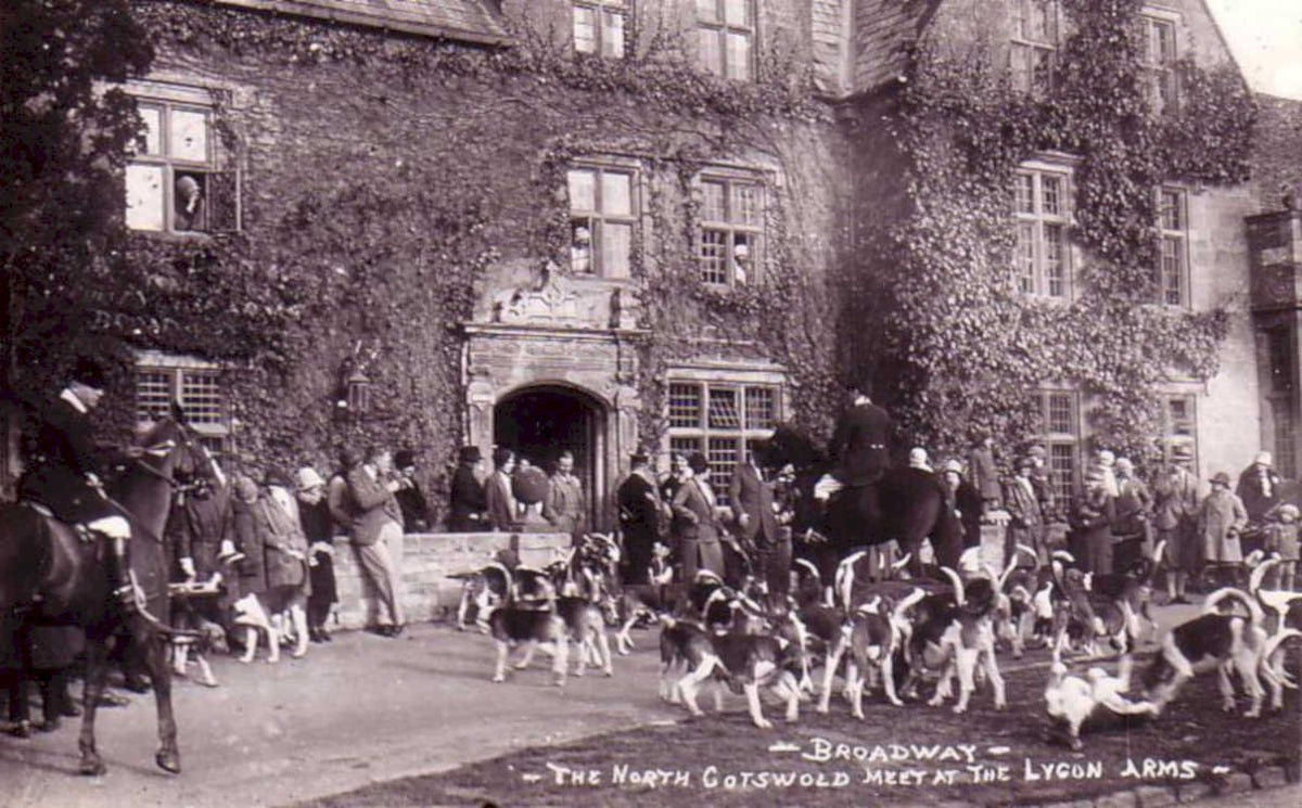 cotswold hunt broadwayVintage 1880s 1900s A4 Photo Print